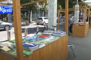Počela prodaja polovnih udžbenika na Trgu Nezavisnosti