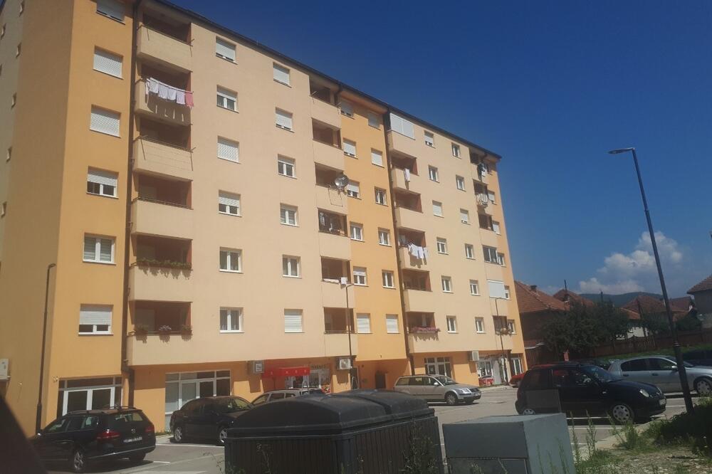 Zgrada u Nikoljcu, Foto: Jadranka Ćetković