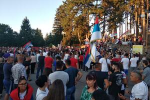 Protest u Nikšiću organizovan putem društvenih mreža, bez...