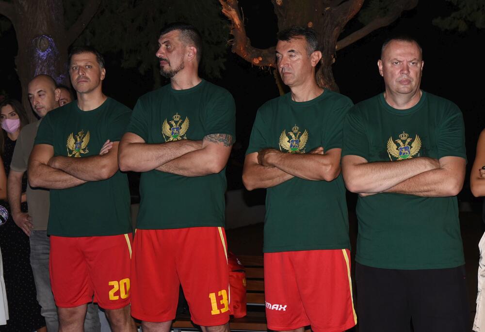 <p>Košarkaški teren nosi ime istaknutog sportiste Gorana Polija Bojanića</p>