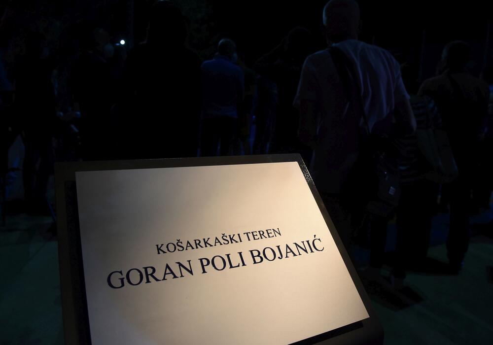 <p>Košarkaški teren nosi ime istaknutog sportiste Gorana Polija Bojanića</p>