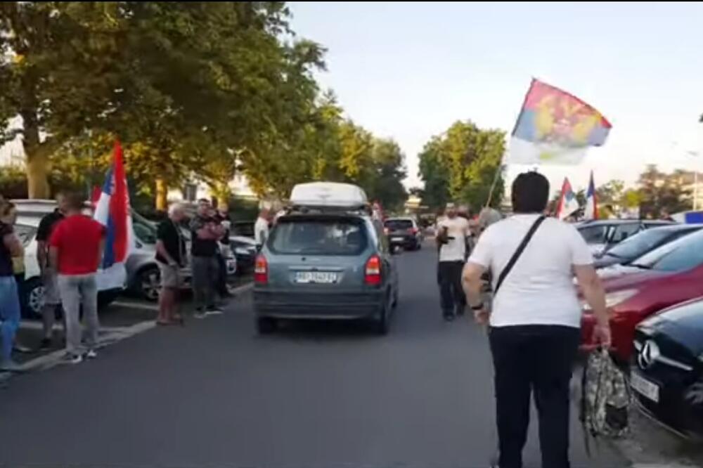 Dio učesnika auto-litije, Foto: Screenshot