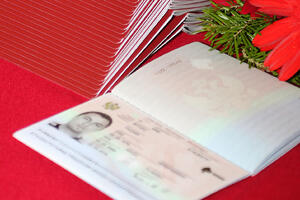 Kinezi iz Škaljara ulažu za pasoše