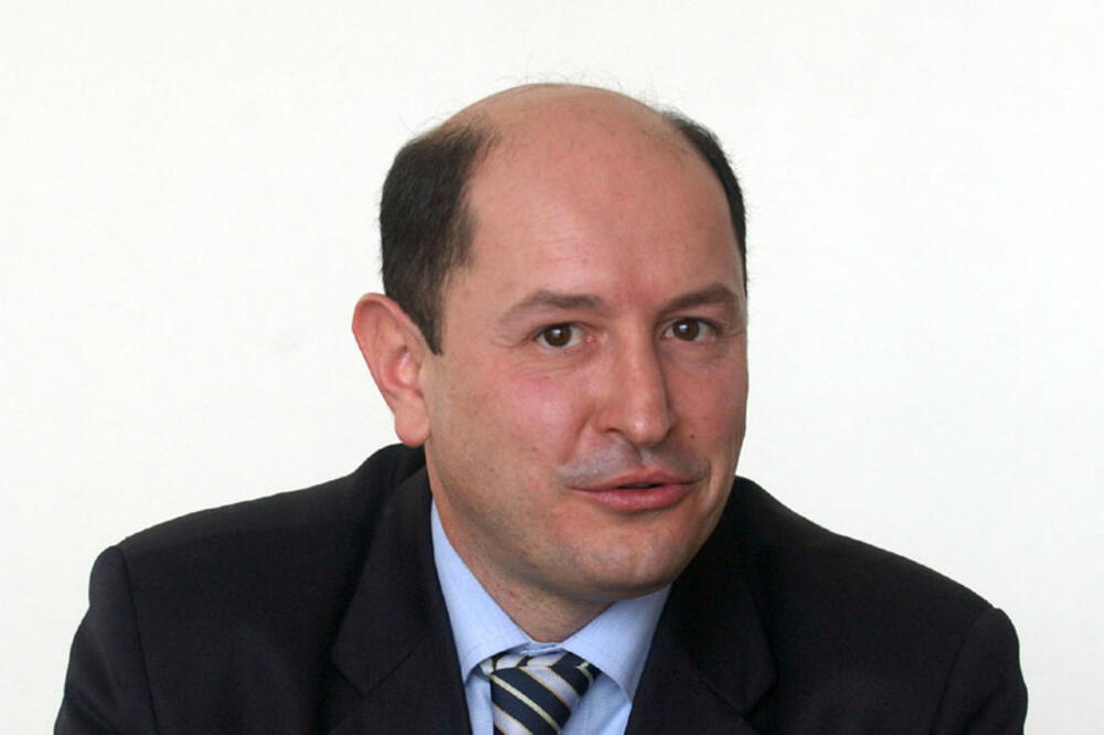 Predrag Popović, Foto: Mir je naša nacija