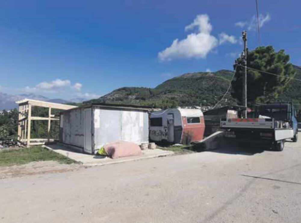 Gradnja se nastavlja na spornoj lokaciji na državnoj zemlji