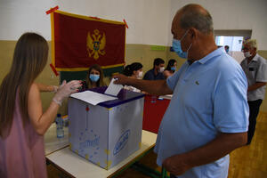 FOTO Ovako protiče izborni dan