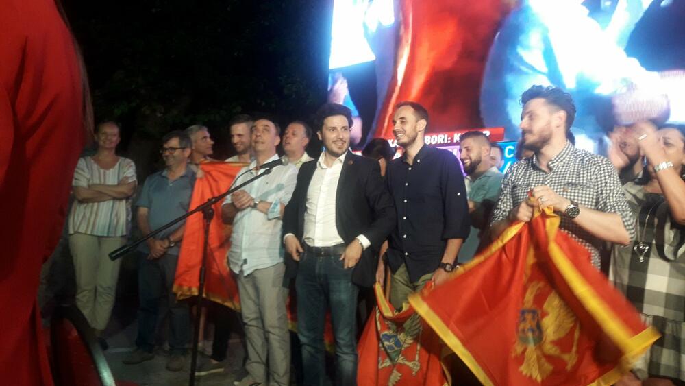 Crnogorska opozicija proglasila pobjedu