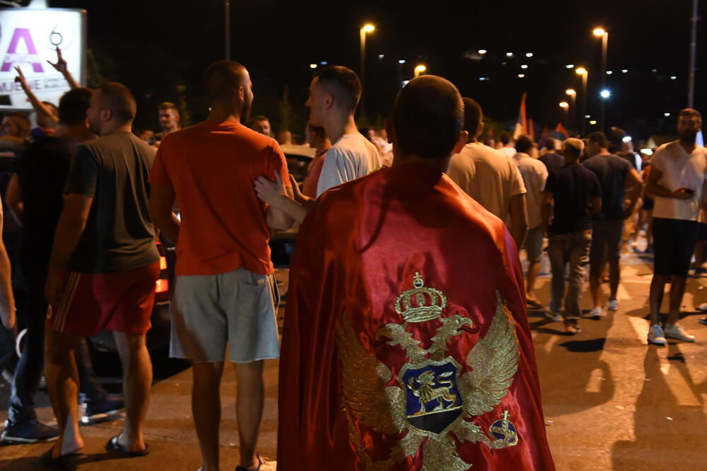 Slavlje nakon pobjede opozicije na izborima, Foto: Savo Prelević