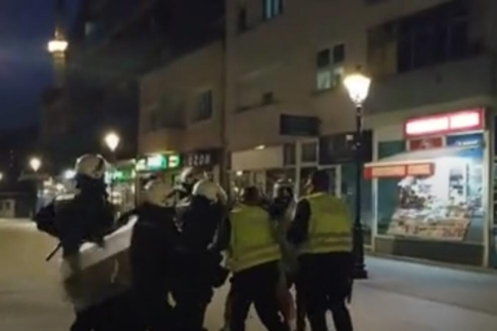 Policija tuče mladića u Pljevljima, Foto: Vijesti CG