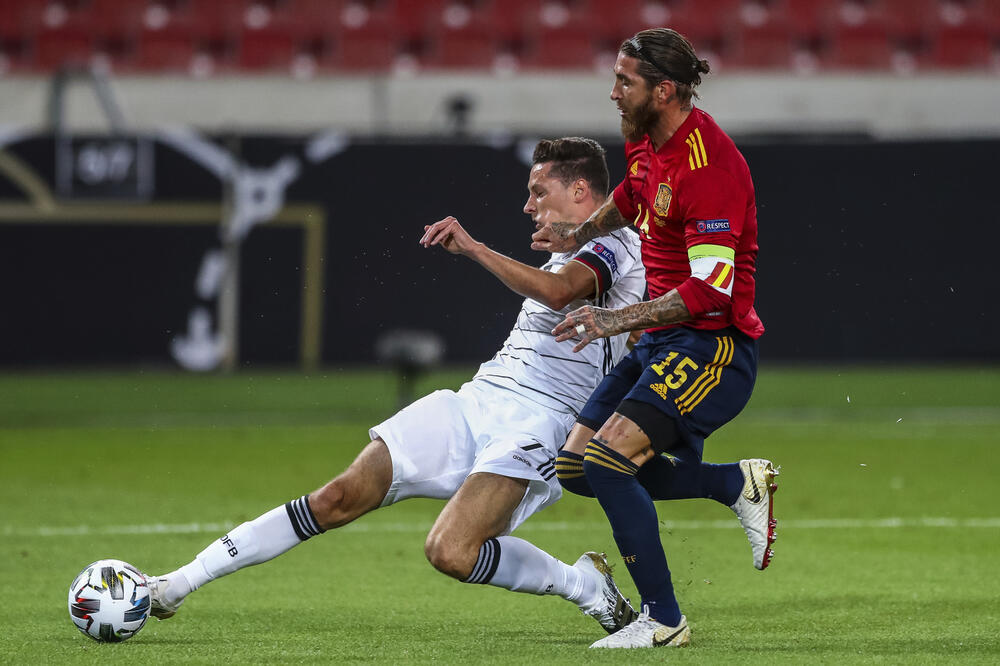 Serhio Ramos u duelu sa Leonom Goreckom, Foto: Beta/AP