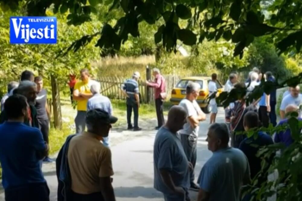 Sa protesta mještana šavničkih sela Miloševići i Donja Bijela, Foto: Screenshot/TV Vijesti