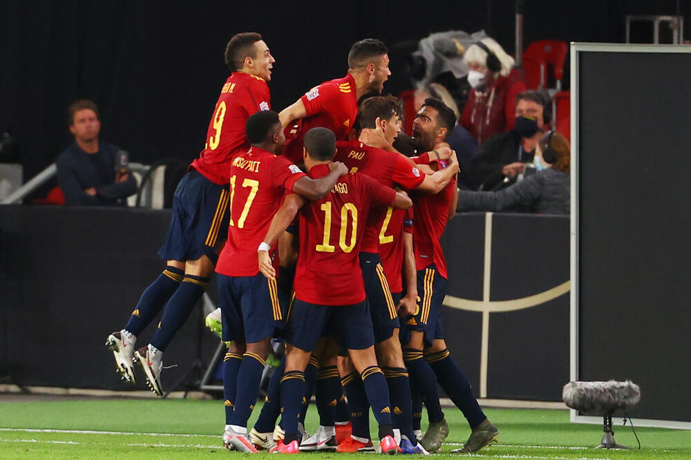 Slavlje fudbalera Španije nakon gola Hosea Gaje, Foto: Reuters