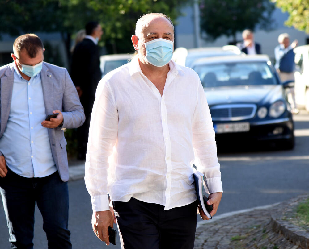 <p>Jedina tačka dnevnog reda večerašnje sjednice Glavnog odbora DPS-a bila je aktuelna politička situacija</p>