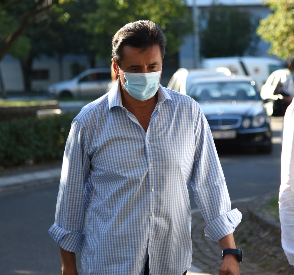 <p>Jedina tačka dnevnog reda večerašnje sjednice Glavnog odbora DPS-a bila je aktuelna politička situacija</p>