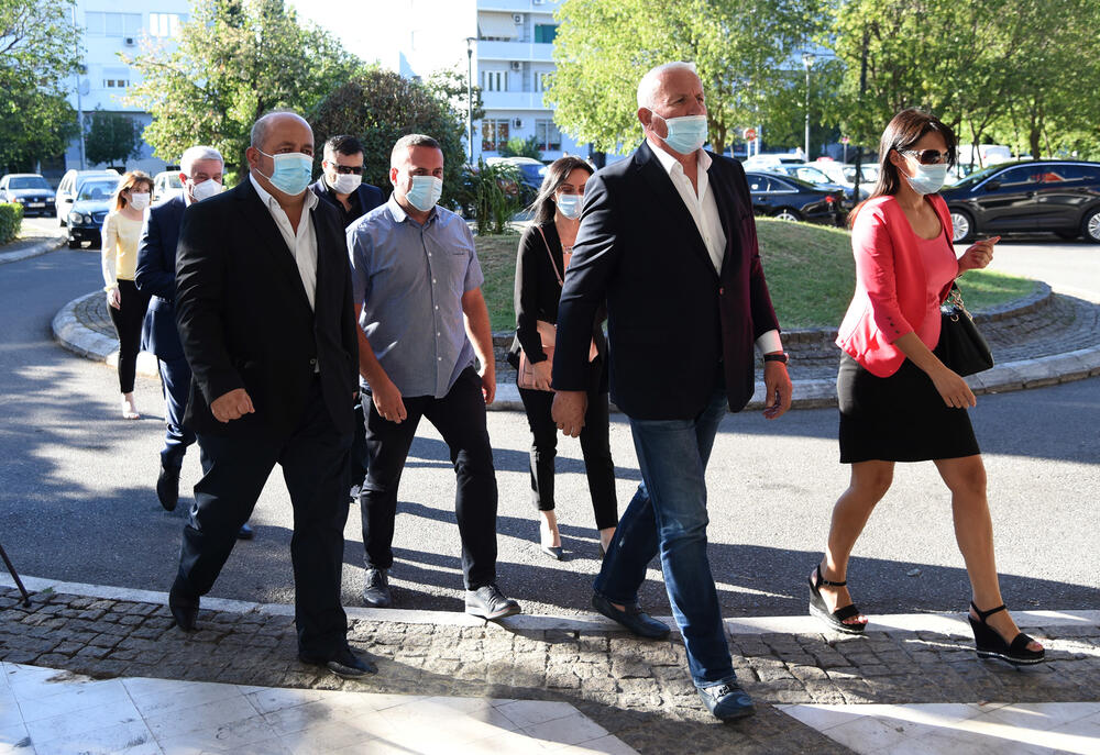 <p>Jedina tačka dnevnog reda večerašnje sjednice Glavnog odbora DPS-a bila je aktuelna politička situacija</p>