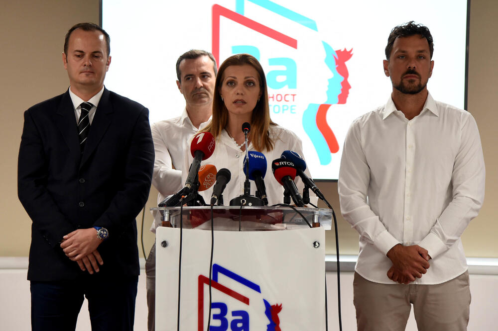 Sa pres konferencije, Foto: Luka Zeković