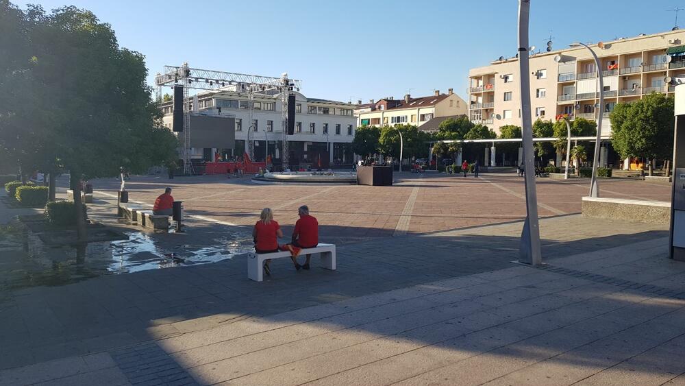<p>Peđa Vušurović je istakao da je jedina partija koji ih je okupila - Crna Gora</p>