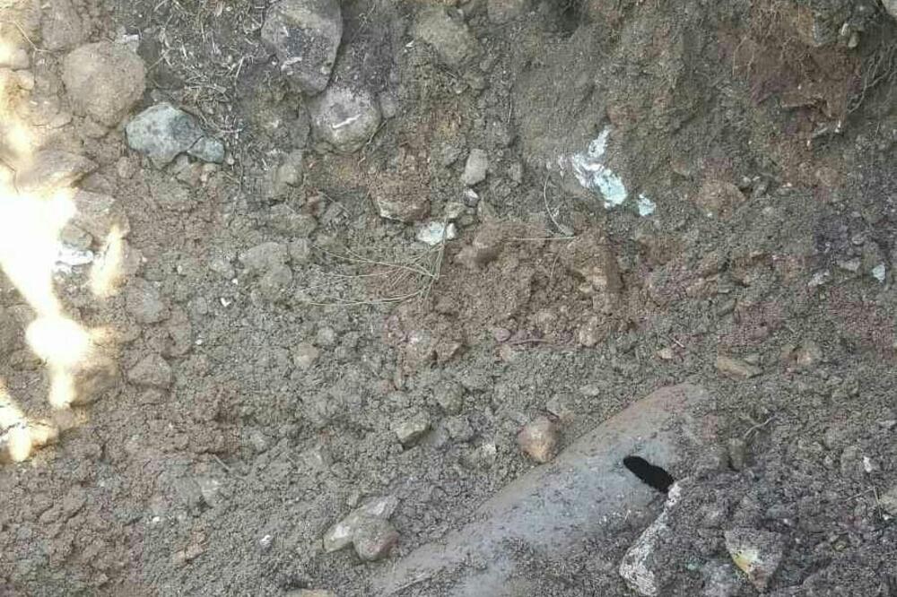 Pukotina na cijevi, Foto: Vuk Lajović