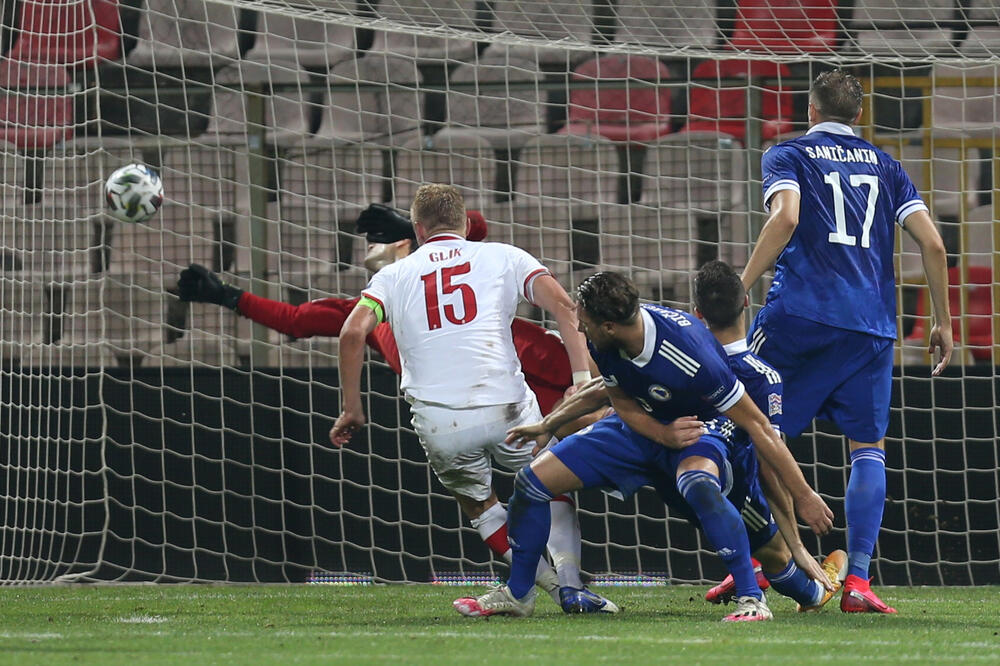 Glik postiže gol za Poljsku, Foto: Reuters