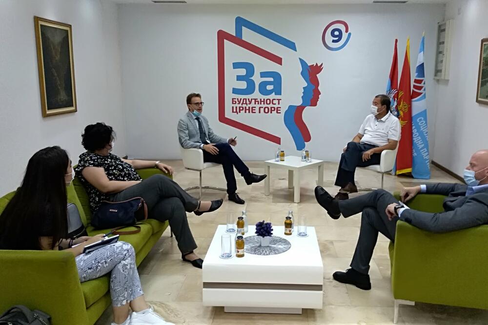 Sa sastanka, Foto: SNP