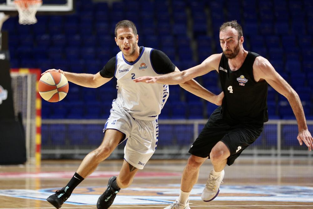 Duel Ivanovića i Pavlićevića, Foto: KK Budućnost Voli