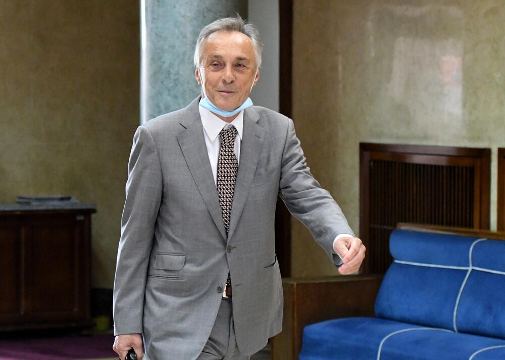 Predsjedavaće prvom sjednicom kao najstariji poslanik: Miodrag Lekić