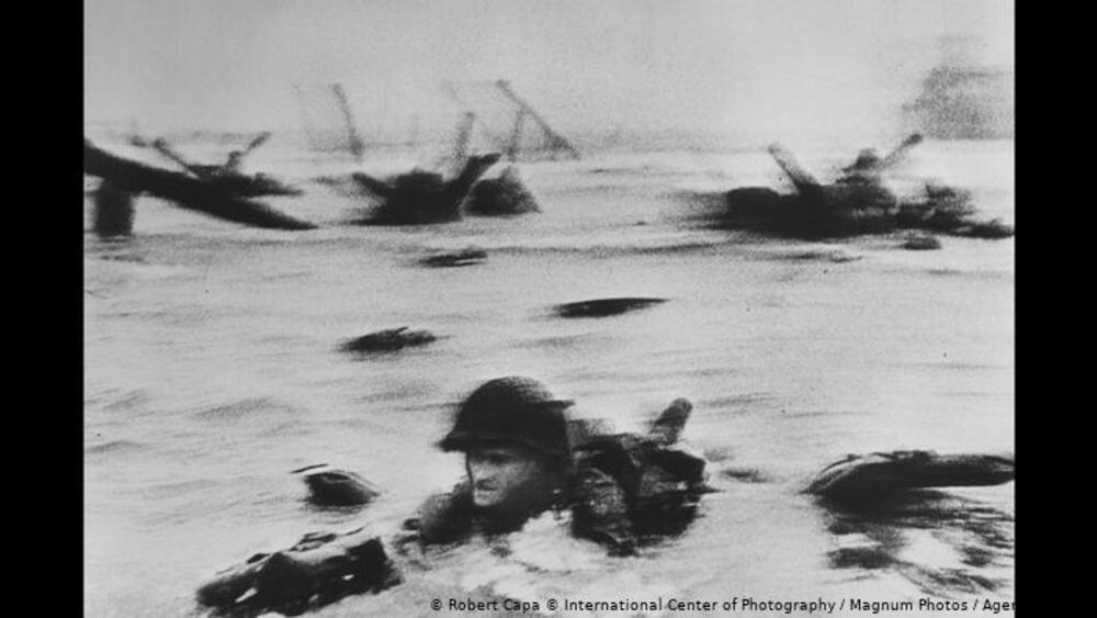 'Čovjek u talasima'