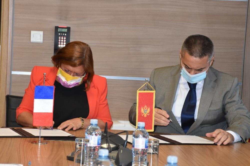 Sa potpisivanja sporazuma, Foto: Uprava policije