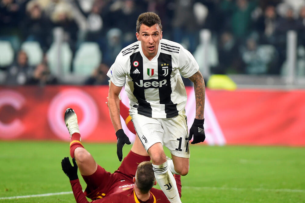 Mandžukić izboksovao izdašan ugovor u Moskvi, Foto: Beta/AP