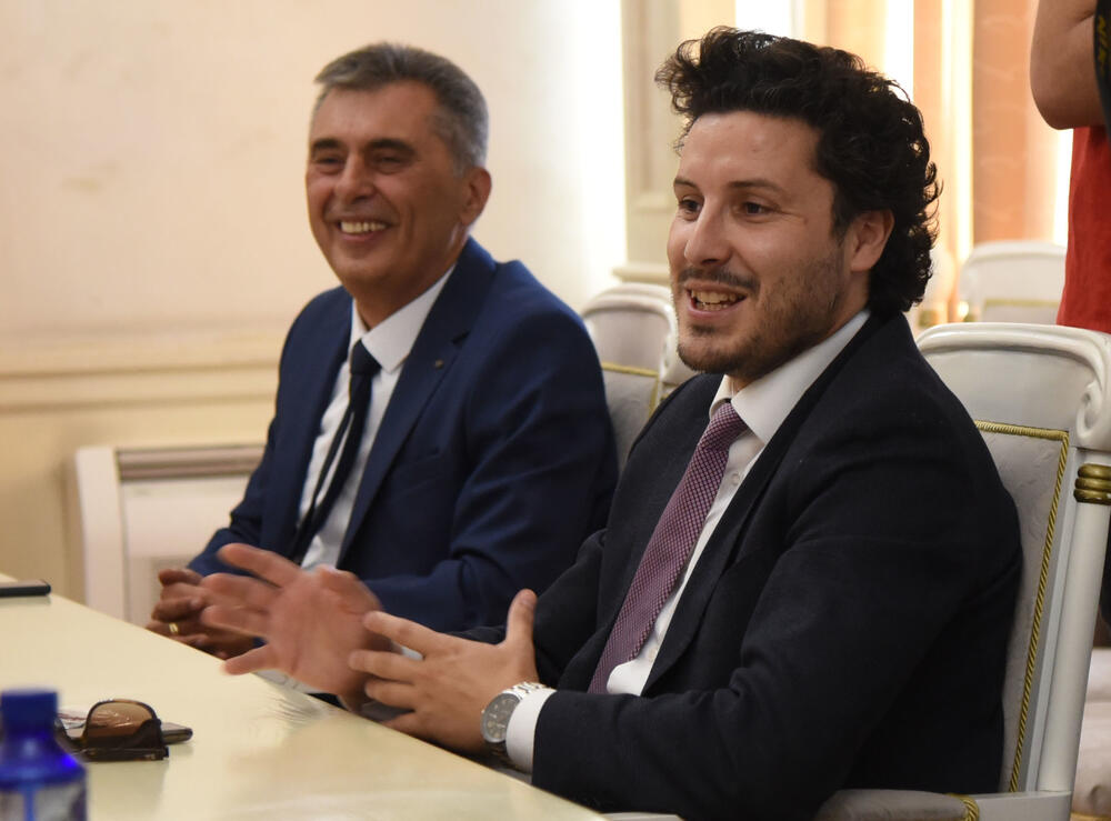 <p>Državna izborna komisija (DIK) u ponedeljak je utvrdila konačne rezultate parlamentarnih izbora u Crnoj Gori, koji su održani 30. avgusta</p>