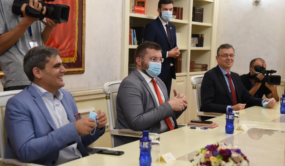 <p>Državna izborna komisija (DIK) u ponedeljak je utvrdila konačne rezultate parlamentarnih izbora u Crnoj Gori, koji su održani 30. avgusta</p>