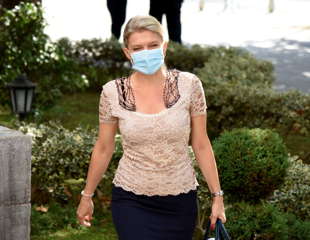 <p>Državna izborna komisija (DIK) u ponedeljak je utvrdila konačne rezultate parlamentarnih izbora u Crnoj Gori, koji su održani 30. avgusta</p>