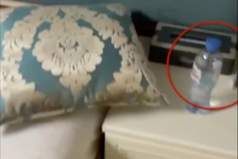 Flaša vode u kojoj su pronađeni tragovi nervnog agensa "novičok", Foto: Reuters