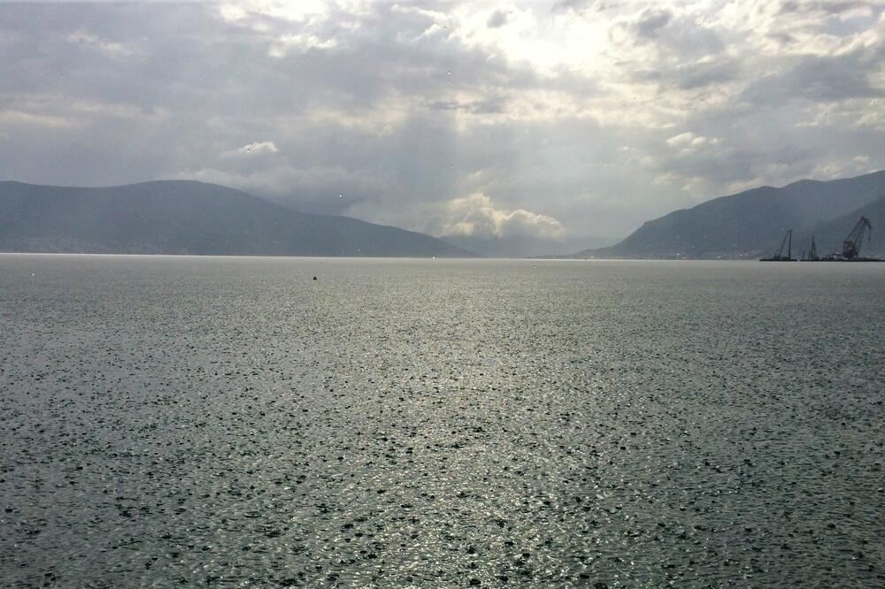 Kiša nad Bokom, Foto: D. Dedović