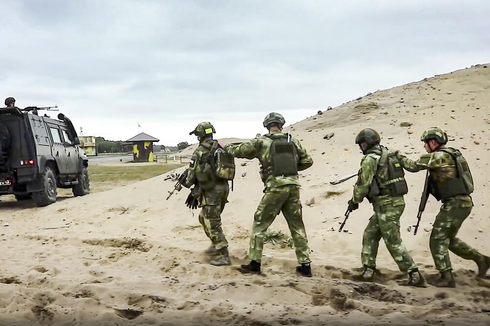 Ruski i bjeloruski vojnici vježbaju blizu granice sa Poljskom, Foto: Reuters