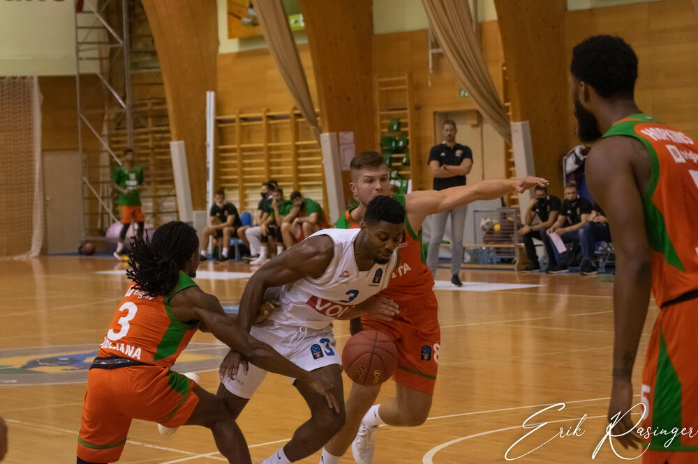 Upisao 19 poena i šest skokova: Melvin Edžim na današnjoj utakmici, Foto: Erik Rasinger
