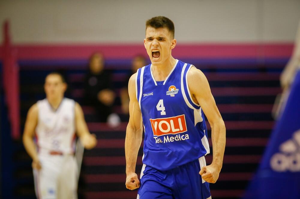 Žugić smatra da je većs preman za seniorsku košarku, Foto: Mina News