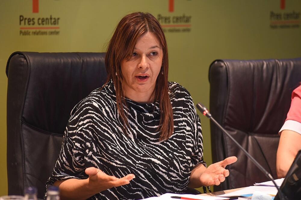 U februaru stan dobila na poklon, a u maju preuzela ključeve stambenog prostora u zgradi sudstva: Perović Vojinović, Foto: PR Centar