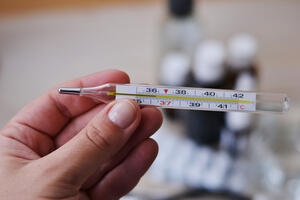 Koja je normalna tjelesna temperatura: Zavisi od godina, doba...