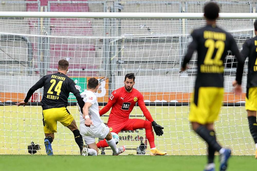 Kaliđuri je osigurao trijumf Augsburgu, Foto: Flashscore.com