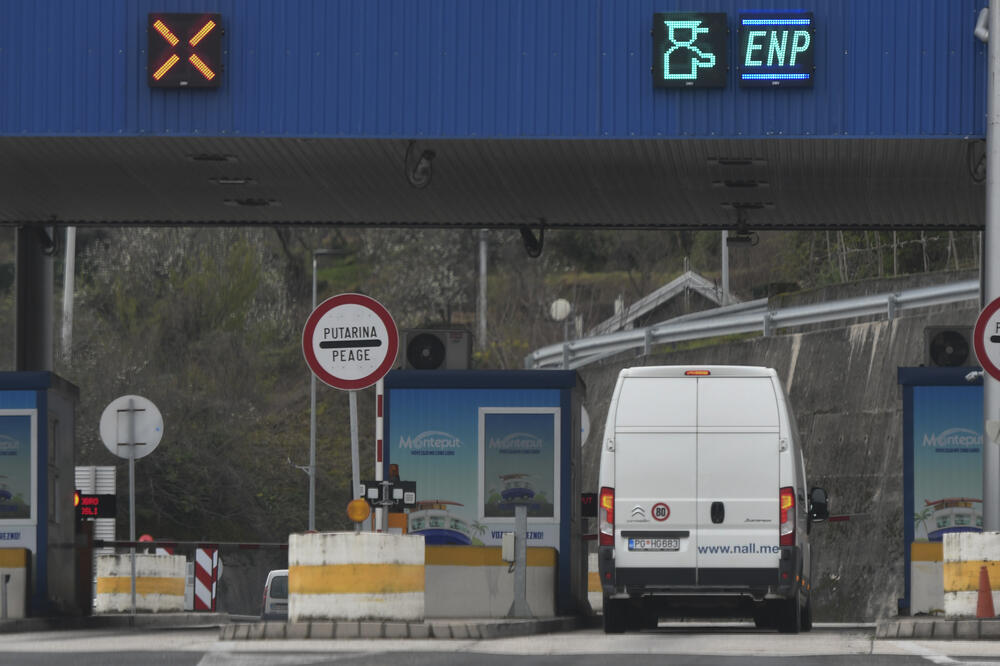 Detalj sa naplatne rampe, Foto: Savo Prelević