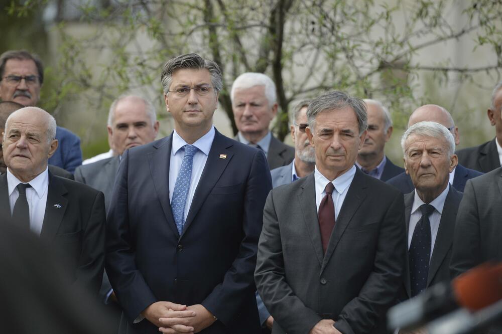 Sa komemoracije u Varivodama, Foto: Betaphoto/Hina