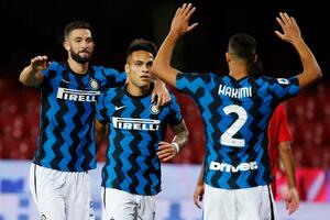 Inter raspucan od 28. sekunde, Specija za istoriju