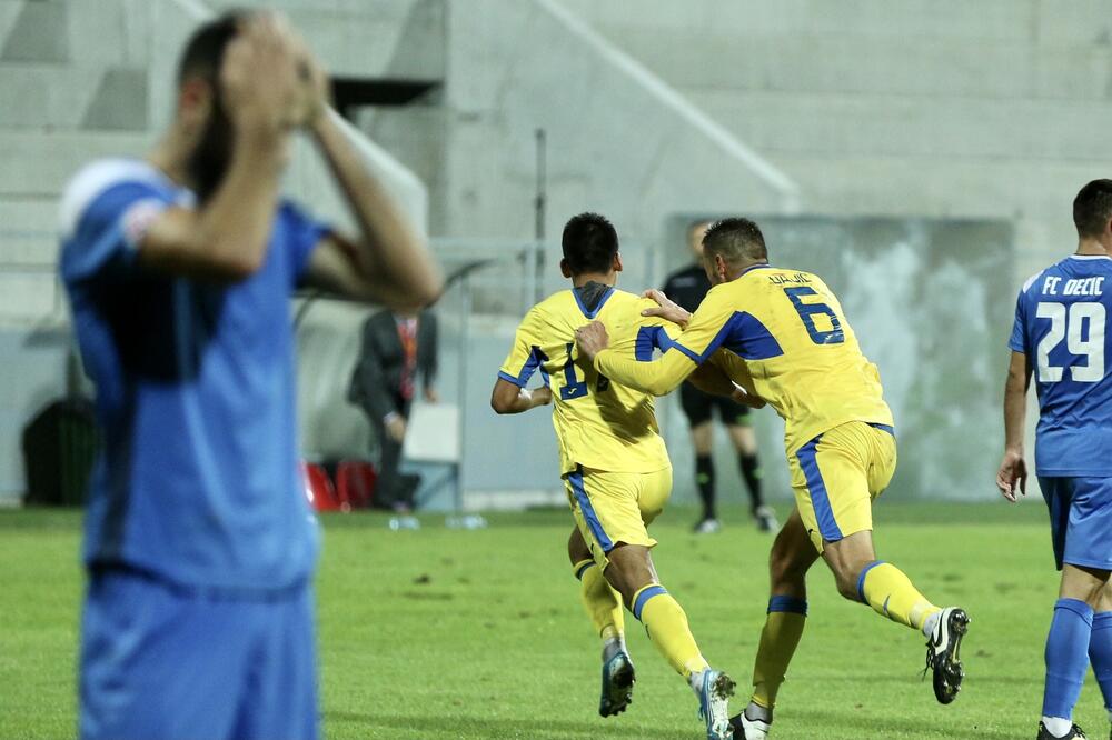 Slavlje fudbalera Podgorice, tuga igrača Dečića nakon gola u 98. minutu, Foto: FK Podgorica