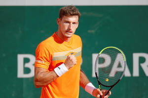 Karenjo-Busta ponovo na Đokovićevom putu?