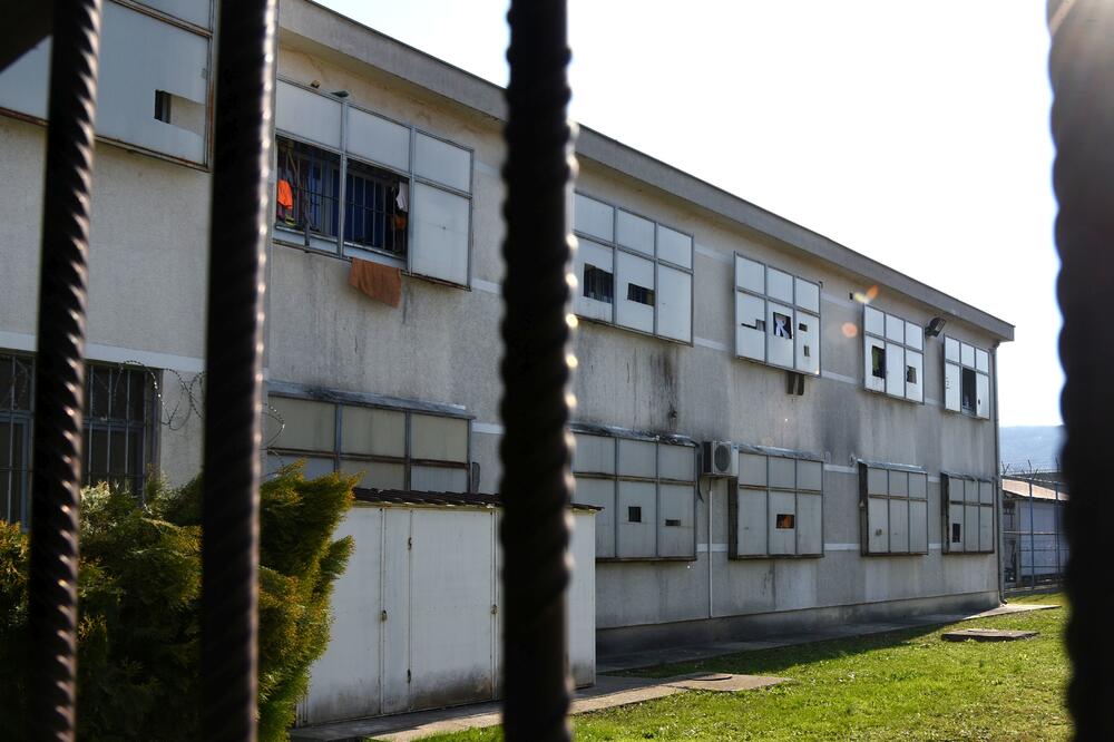 Jedna od zgrada iz kompleksa UIKS-a, Foto: Boris Pejović