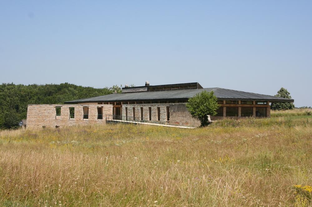 Spasoje Krunić, Memorijalni dom JVO na Ravnoj Gori, Foto: Sr.wikipedia.org