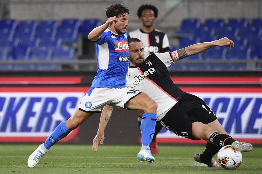 Mertens i Bonući, Foto: AP