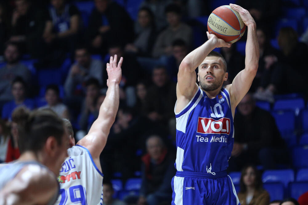 Nemanja Gordić u dresu Budućnosti, Foto: Filip Roganović