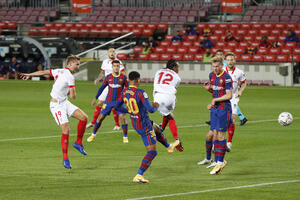 Sevilja se ne boji nikog, prvi remi Kumanove Barse